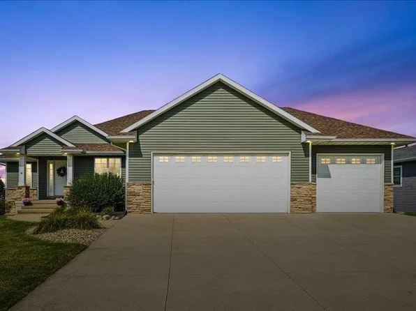 115 Ridge Dr, Fairfax, IA 52228