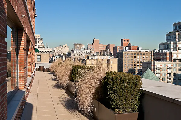 Sold by Brown Harris Stevens | media 29