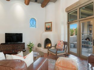 22 Plaza Del Corazon, Santa Fe, NM 87506