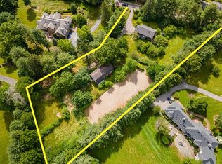 17 Farm St, Dover, MA 02030