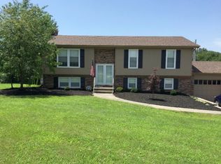 124 Barberry Ln, Berea, KY 40403