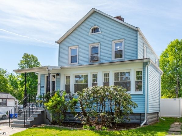 17 Dodd St, East Orange City, NJ 07017