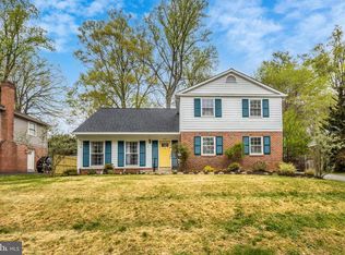 4821 Bel Pre Rd, Rockville, MD 20853