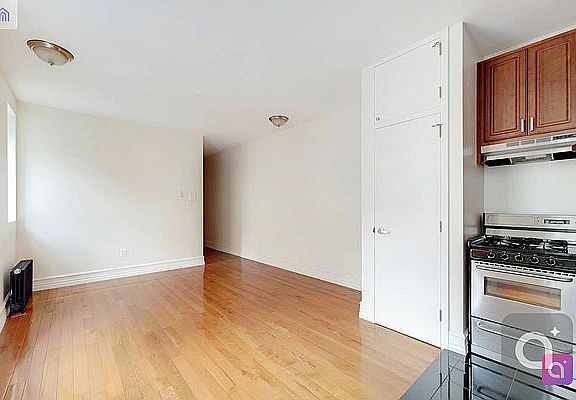3rd image of 14 W 103rd St APT 5C