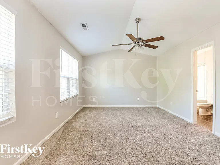 2202 Matthew Oaks Ct — Photo 10