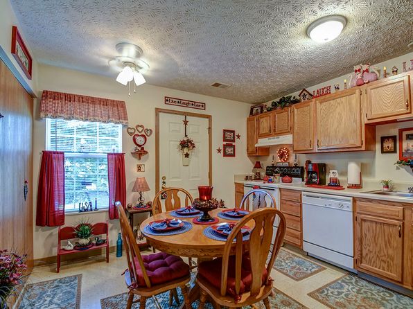 14 Canterbury Dr #32