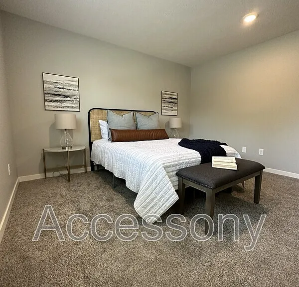 2340 Y St #7 — Photo 10