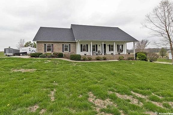 3rd image of 317 Shady Brook Dr