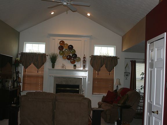 3rd image of 9066 W Windsor Dr