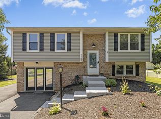 1165 Stellar Dr, Mount Joy, PA 17552