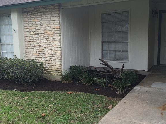 3rd image of 1211 E Mesa Park Dr