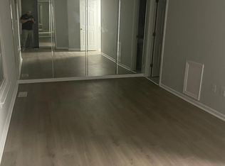 36 Parliament Dr, Mount Holly, NJ 08060