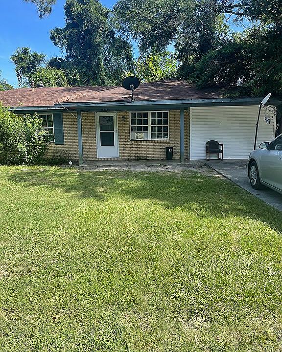 1st image of 2274 Pinewood Dr