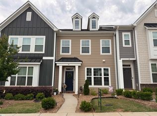 14 Leander Dr, Greer, SC 29651