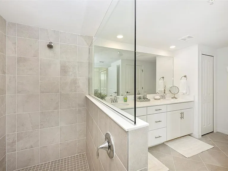 17700 Boracay Ct #102 — Photo 32