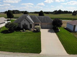 2089 E Barberry Dr, Warsaw, IN