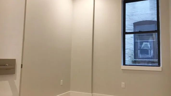 Rented by Nooklyn NYC LLC | media 12