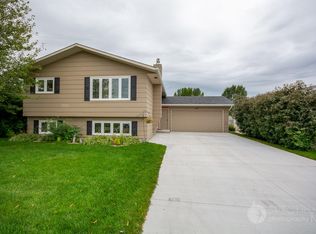 427 W Reno Ave, Bismarck, ND 58504