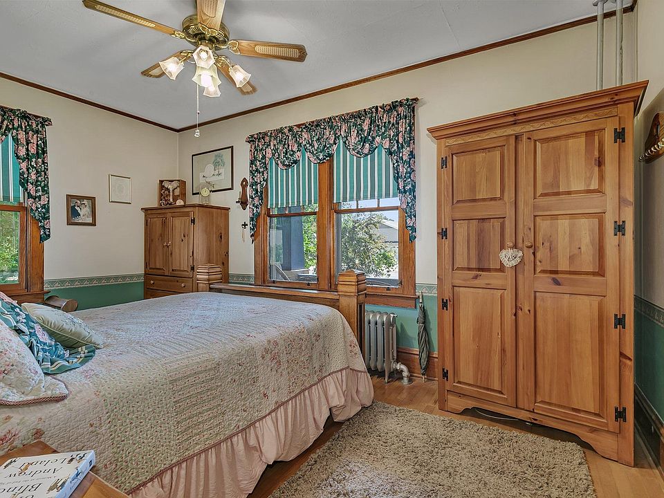 360 1st St SW Richmond MN Zillow