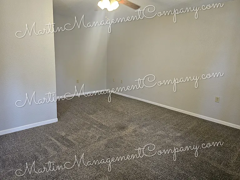 1520 S Osage Ave #B — Photo 2