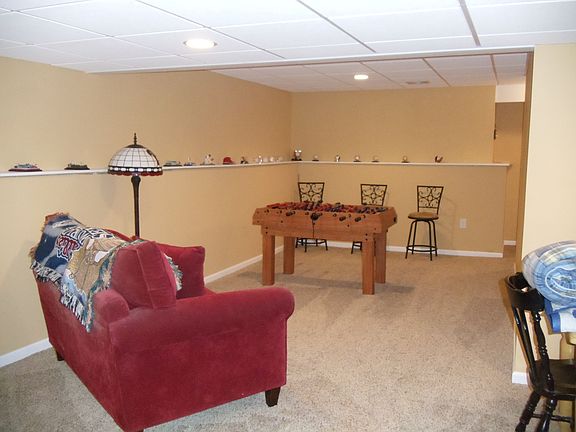4th image of 144 Kensington Dr