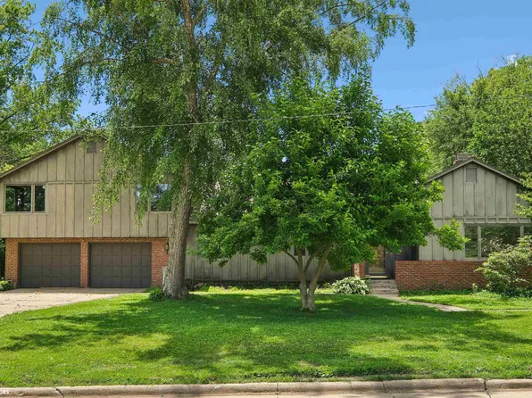 900 11th Ave, Grinnell, IA 50112