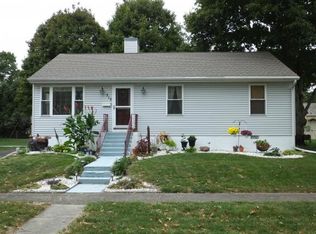 515 S Walnut St, Arthur, IL 61911