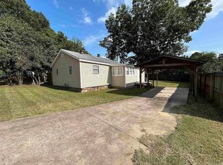 813 Carver Ln, Jacksonville, AR 72076
