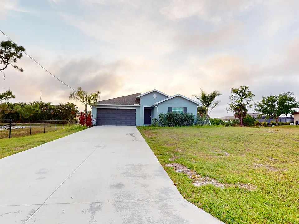 1908 NW 26th Pl