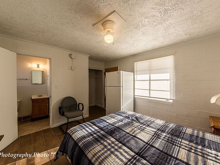 233 West Mesquite Boulevard Apartments - Mesquite, NV | Zillow