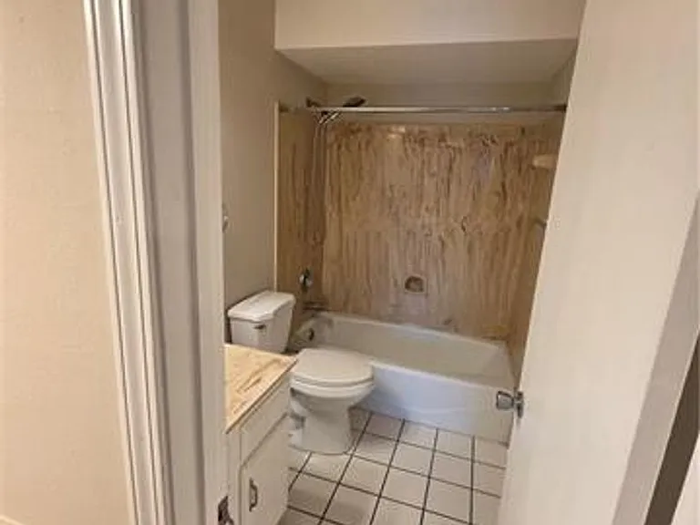 232 Marina Dr — Photo 5