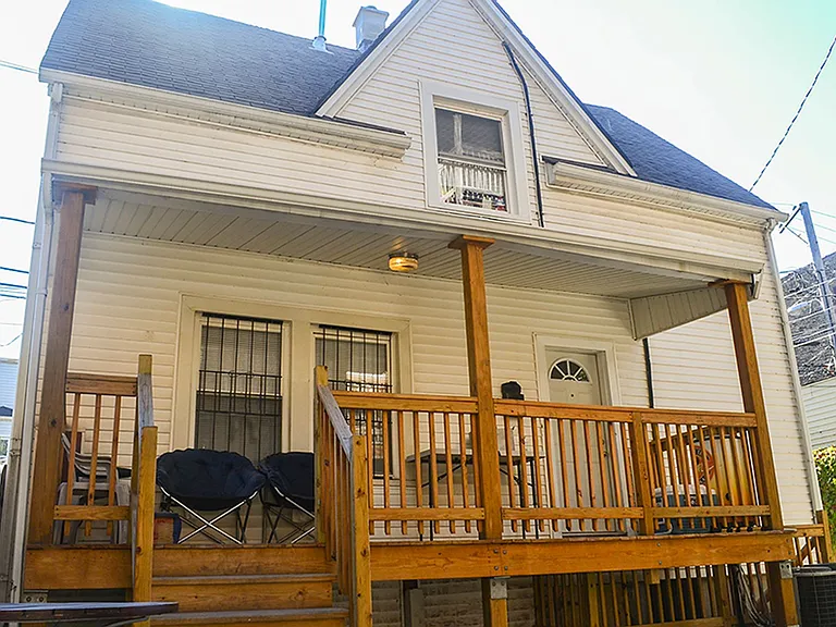 849 W Wellington Ave — Photo 3