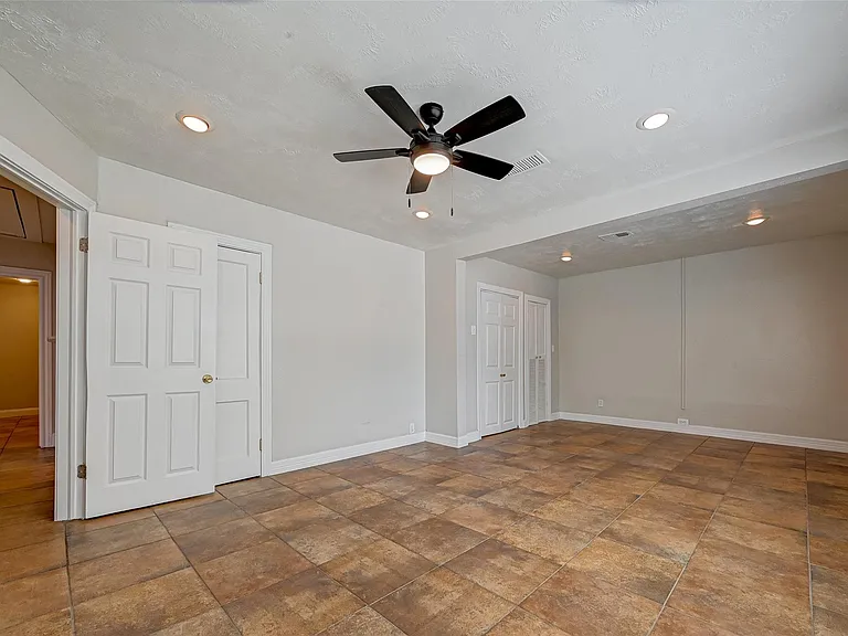 817 Eleanor St — Photo 33