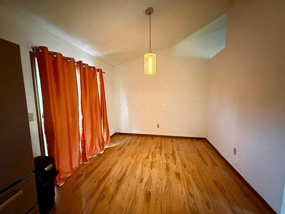 2nd image of 1093 Lizabeth Cir