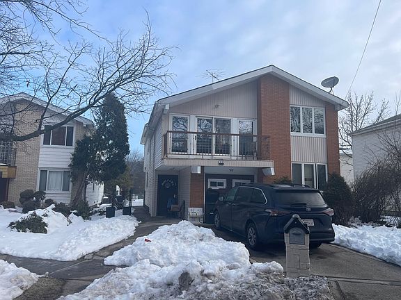 3rd image of 919 Willowbrook Rd