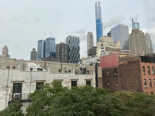 Rented by Bauman Realty Group | media 18