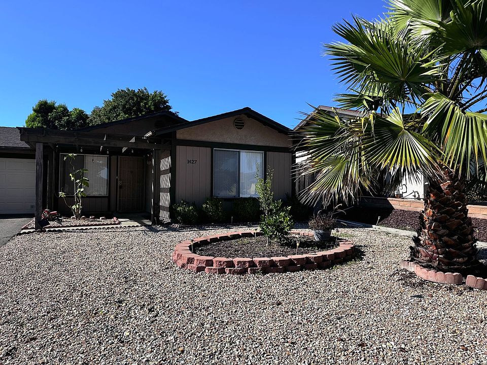 1427 Peacock Blvd, Oceanside, CA 92056 Zillow