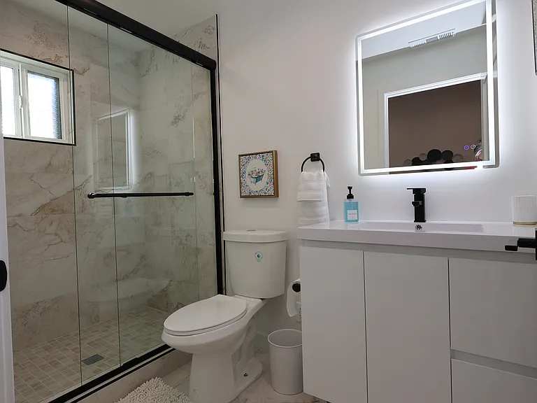 6825 Ranchito Ave — Photo 21