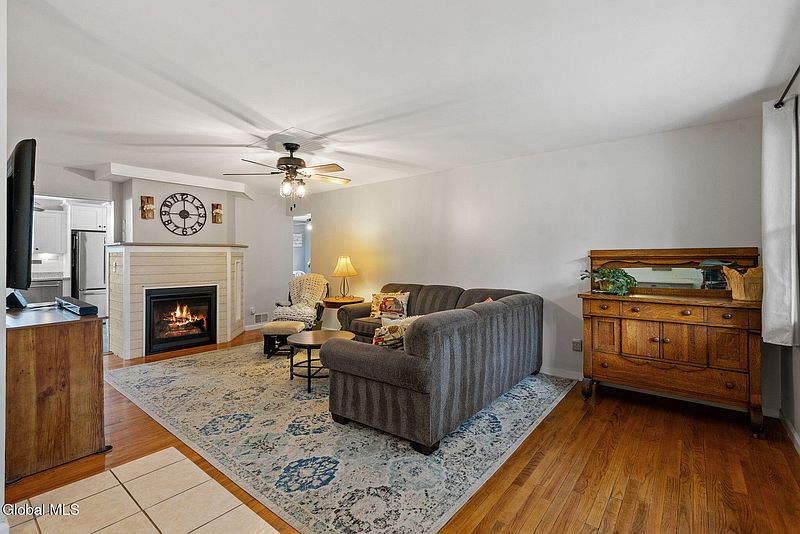 3rd image of 2315 Nelson Drive