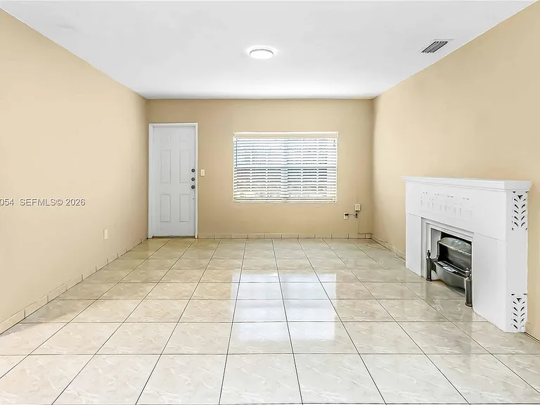 1015 Cortez St — Photo 13