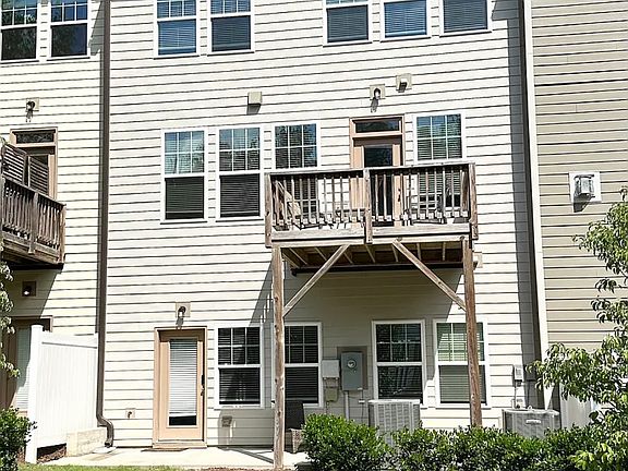 2nd image of 304 Fenella Dr