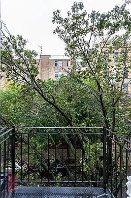 Rented by REAL New York | media 9