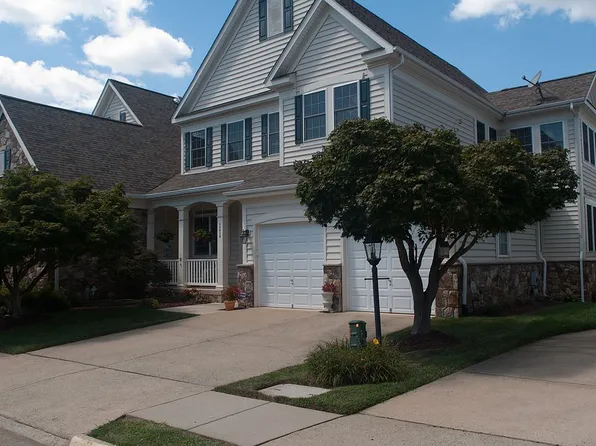 13026 Tortoise Pl, Fairfax, VA 22033