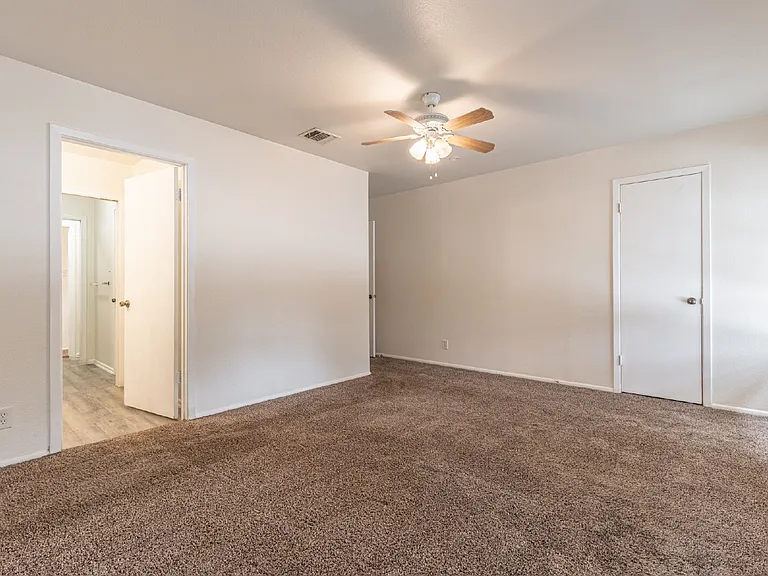 14423 Brook Hollow Blvd #A — Photo 19