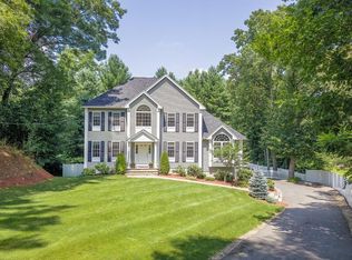 11 R Lowell Junction Rd, Andover, MA 01810