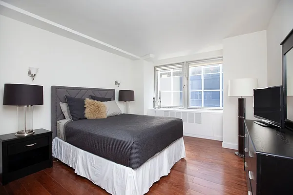 Rented by Global Realty Opportunities | media 11