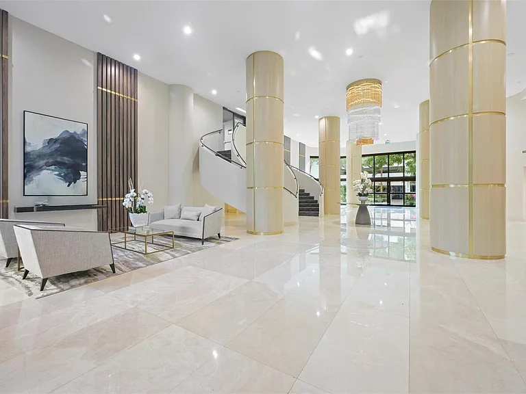 3500 Mystic Pointe Dr #1107 — Photo 21