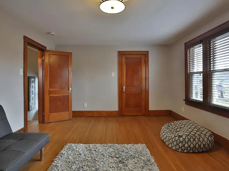 335 E Moler St — Photo 21