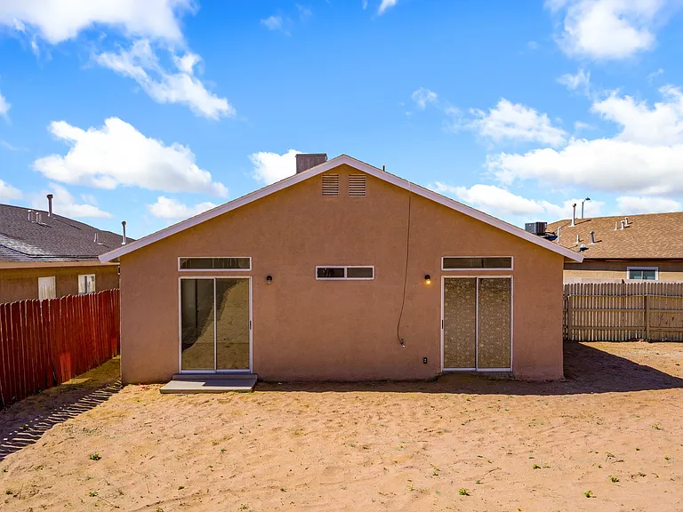 4705 Chow Ct NE — Photo 33