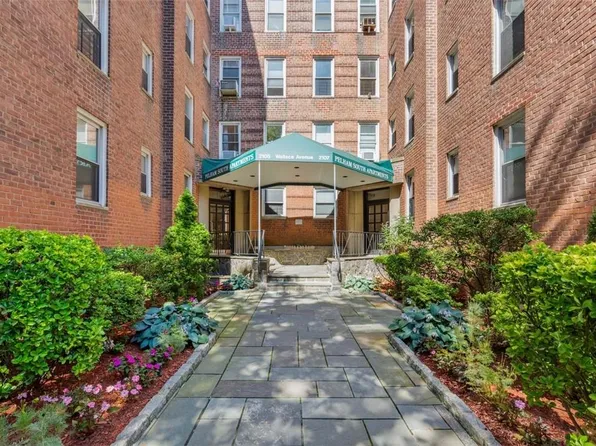 2105 Wallace Avenue #2F, Bronx, NY 10462